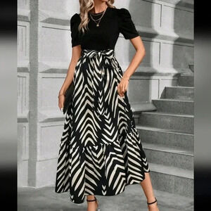 Women's Fashionable Geometric PrintedShort Sleeve Dress